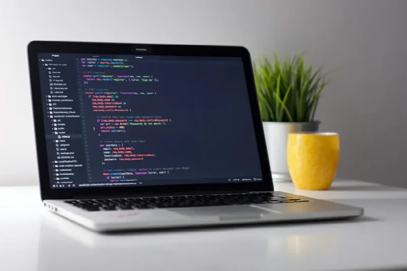 Praca przy komputerze i nauka programowania webowego INF.03